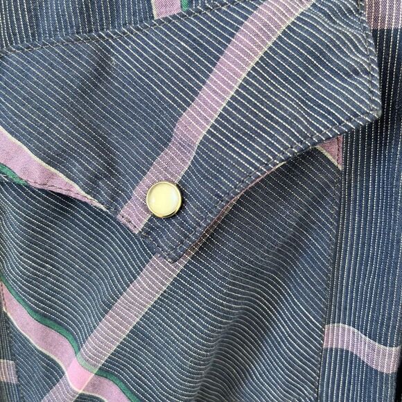 MWG Canada‎ VTG Purple Lilac Plaid Western Style Pearl Snaps Long Sleeve Shirt - Picture 6 of 7